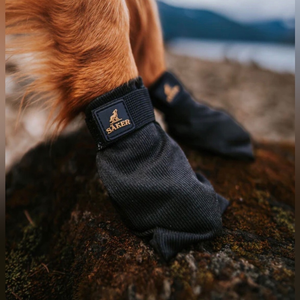 ⭐️Host Pick⭐️ Short Hiking Boots for dogs- size large NIB